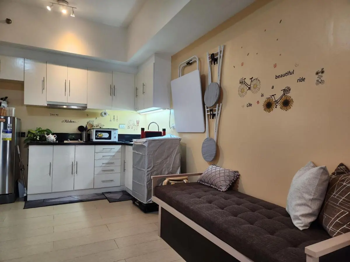 Image 4 of 12e Spacious Cozy Suite at The Venice Mall with FREE Parking and Washing Machine