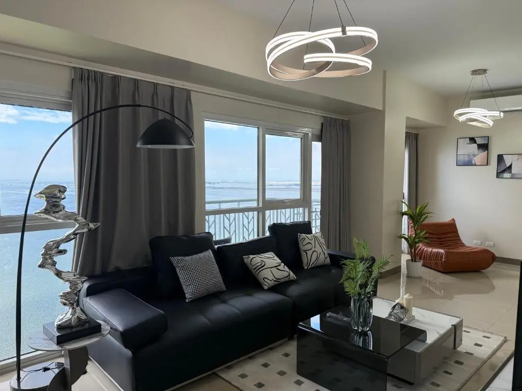 Image of 175 Sqm Luxurious Modern 3 Bedrooms Facing Manila Bay Sunset, Airports, Okada, Solaire, MOA