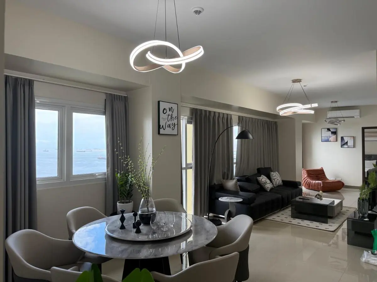 Image 3 of 175 Sqm Luxurious Modern 3 Bedrooms Facing Manila Bay Sunset, Airports, Okada, Solaire, MOA