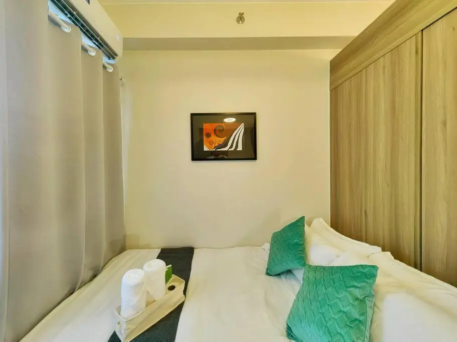 Image 5 of 1BR Condotel with Balcony FAME Residences #FM24