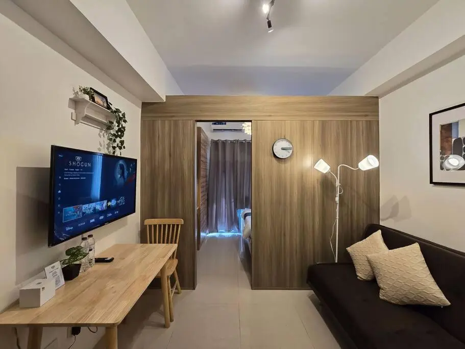 Image 5 of 1BR Condotel with Balcony at FAME Residences #FM14