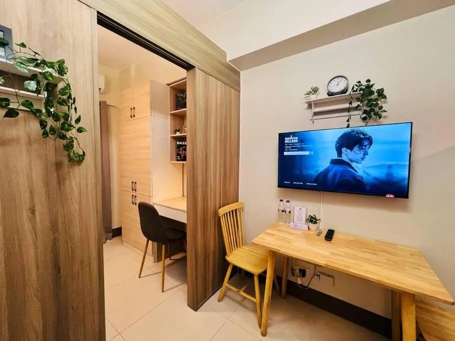 Image 3 of 1BR Condotel with Balcony at FAME Residences #FM27