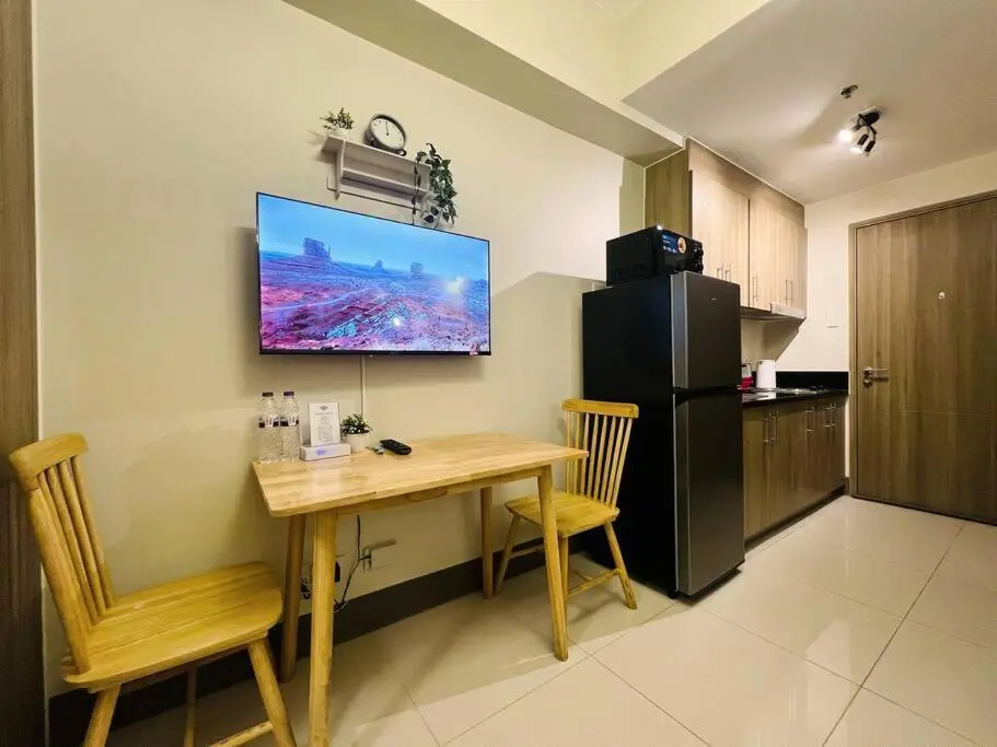 Image 2 of 1BR Condotel with Balcony at FAME Residences #FM27