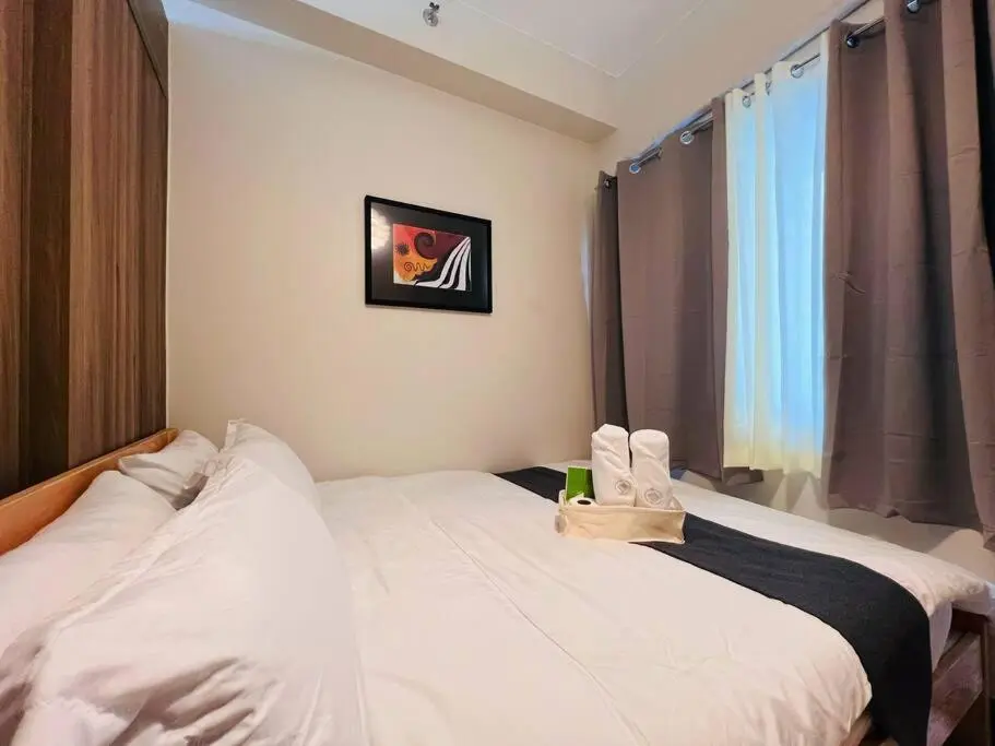 Image 4 of 1BR Condotel with Balcony at FAME Residences #FM27