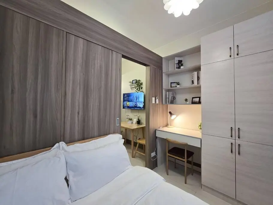 Image 1 of 1BR Condotel with Balcony at FAME Residences #FM39