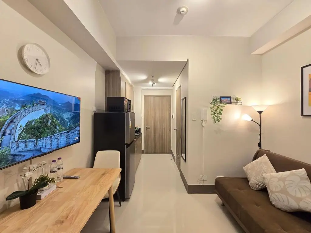 Image of 1BR Condotel with Balcony at FAME Residences #FM48-1