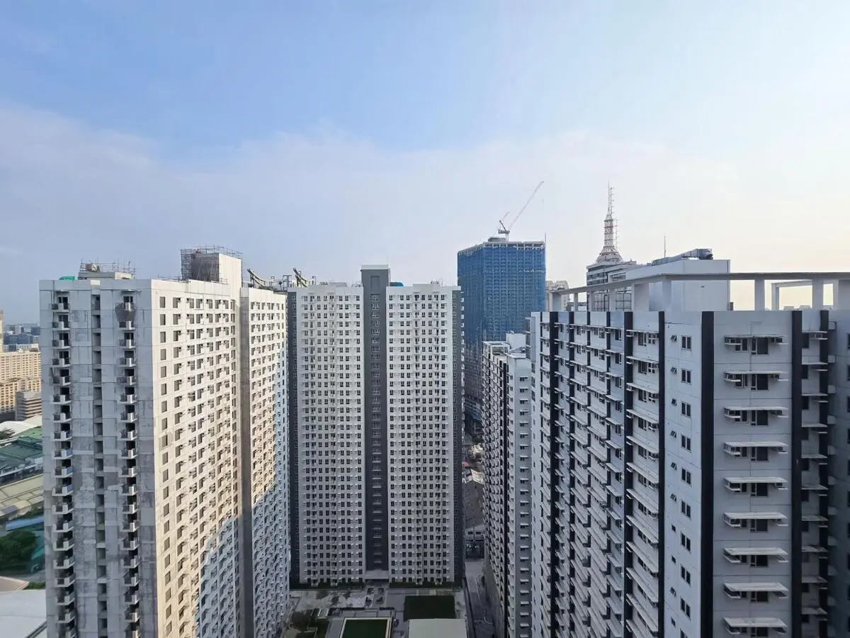 Image 6 of 1BR Condotel with Balcony at FAME Residences #FM48-1