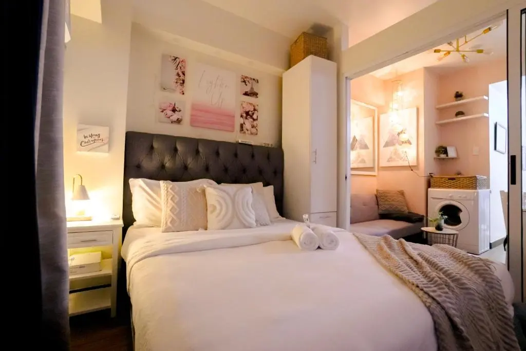 Image of 1 BR Condo with fast Wifi near Business Centers and Malls