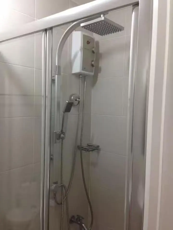 Image 3 of 1 BR Makati Condo WIFI Netflix Pool Balcony