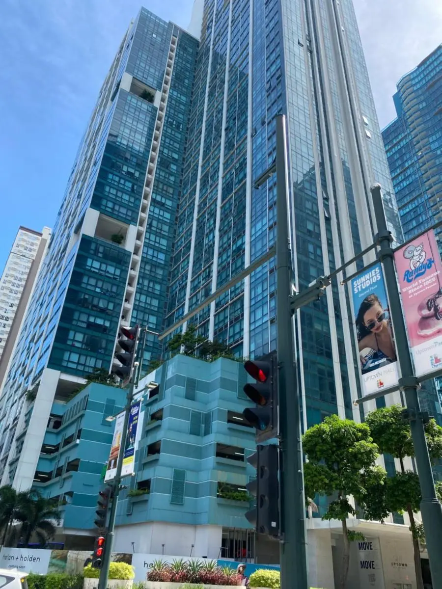 Image 6 of 1 BR Uptown BGC across Uptown Mall
