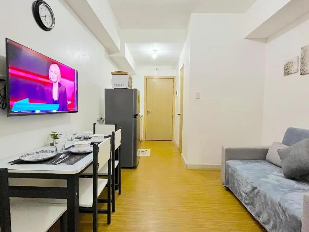 Image 5 of 1 Bedroom with Balcony Pool View and WiFi in Grace Residences