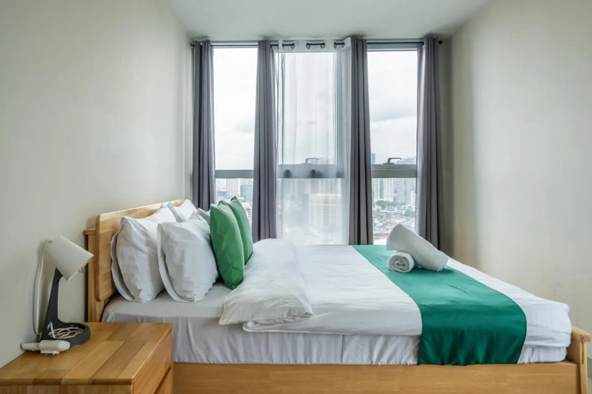Image 3 of 2BR 2TB Uptown Parksuites BGC Balcony,fast WiFi,Washer