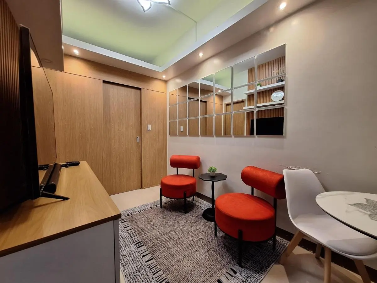 Image 4 of 2BR Apartment plus FREE parking Near NAIA