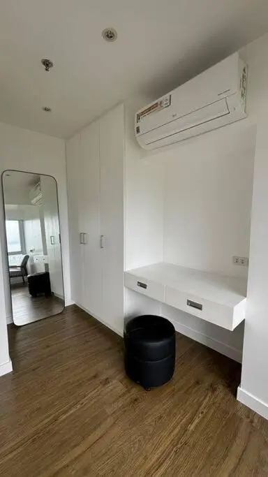 Image 4 of 2 BR Luxe Manila Golf View Loft in BGC