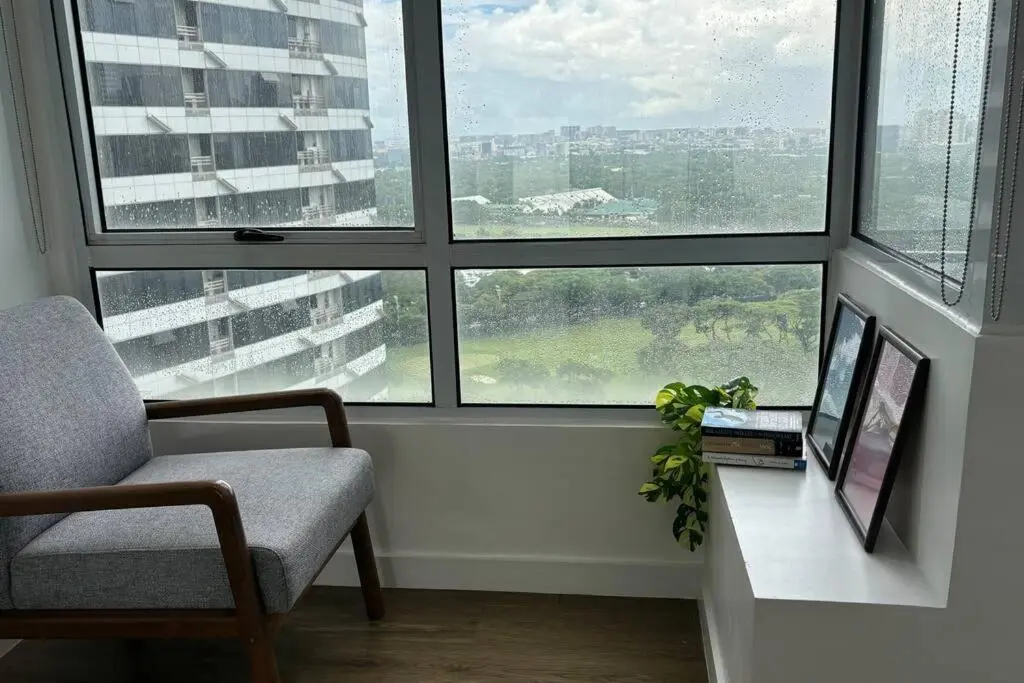 Image 1 of 2 BR Luxe Manila Golf View Loft in BGC