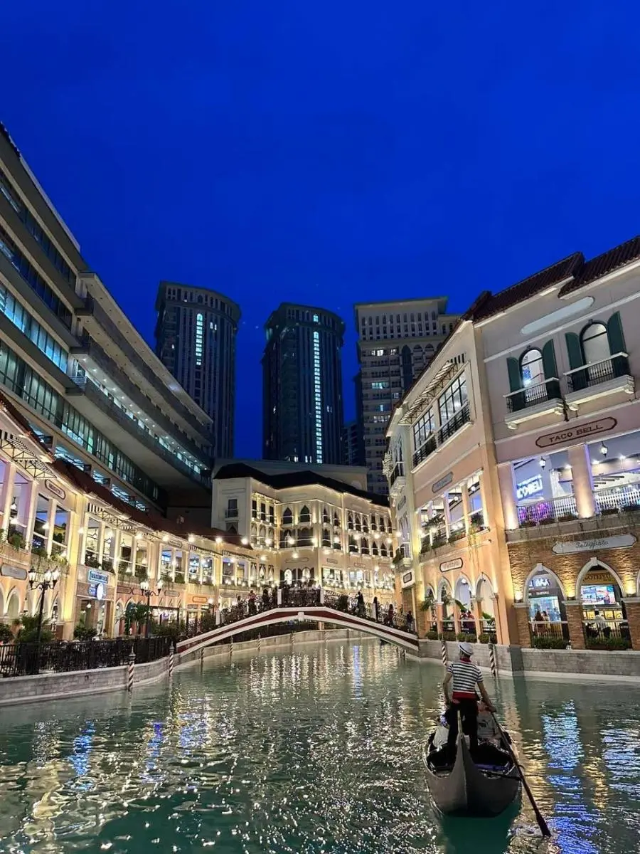 Image 6 of 2 Bedrooms & 2 Bathrooms at BGC Taguig McKinley by Venice Grand Canal mall