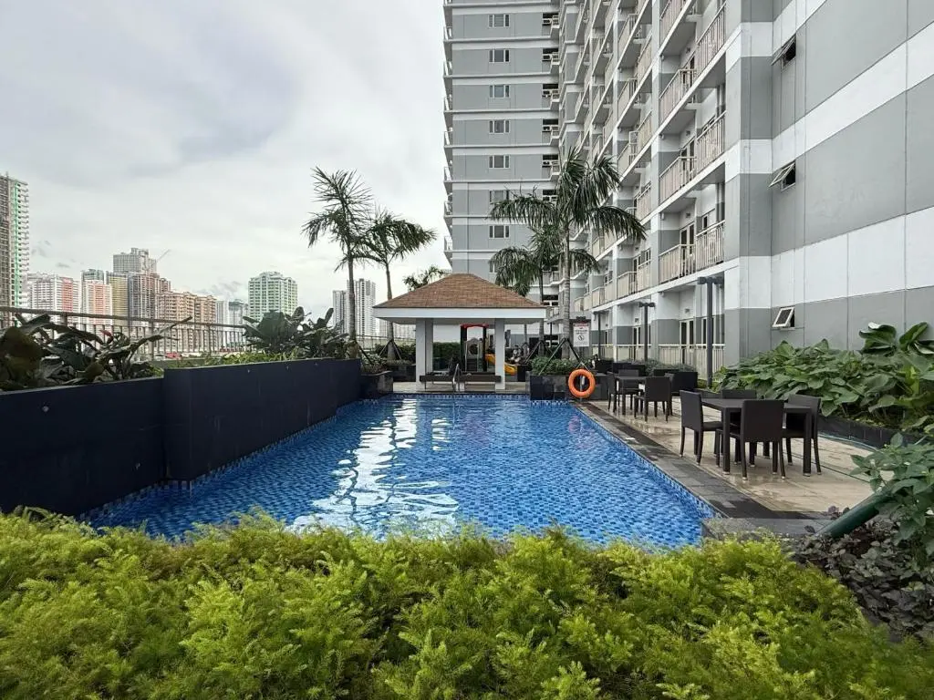 Image of 2 Br Condo Apartment near PICC, CCP, WTC & Star City at Coast Residences, Pasay City