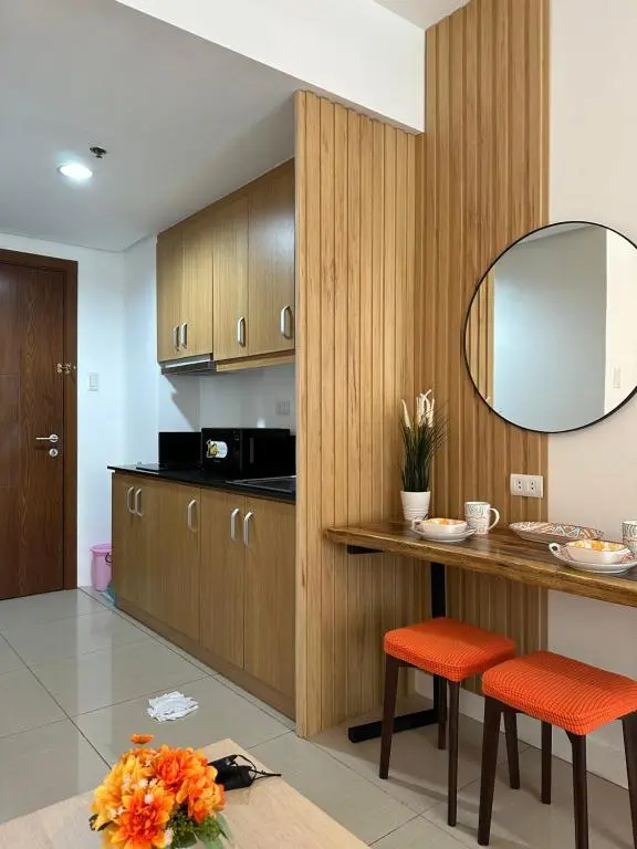 Image of 331D Near MOA and Airport Pool View Fast WiFi Balcony