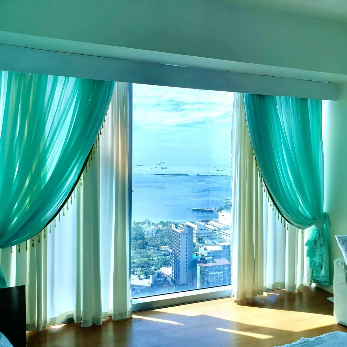 Image 6 of 8 Adriatico Manila Condotel Sea View Corner Unit Near St Lukes Clinic
