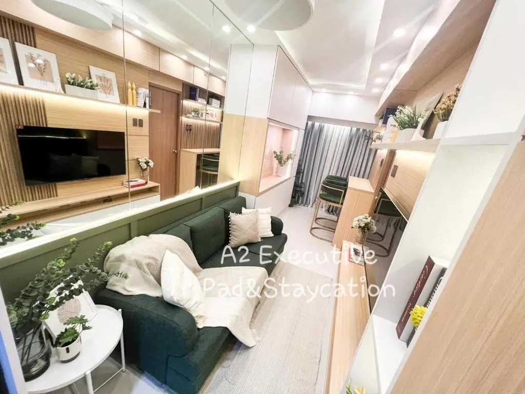 Image of A2 Executive Pad & Staycation