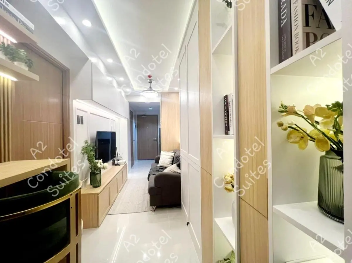 Image 2 of A2 Executive Pad & Staycation