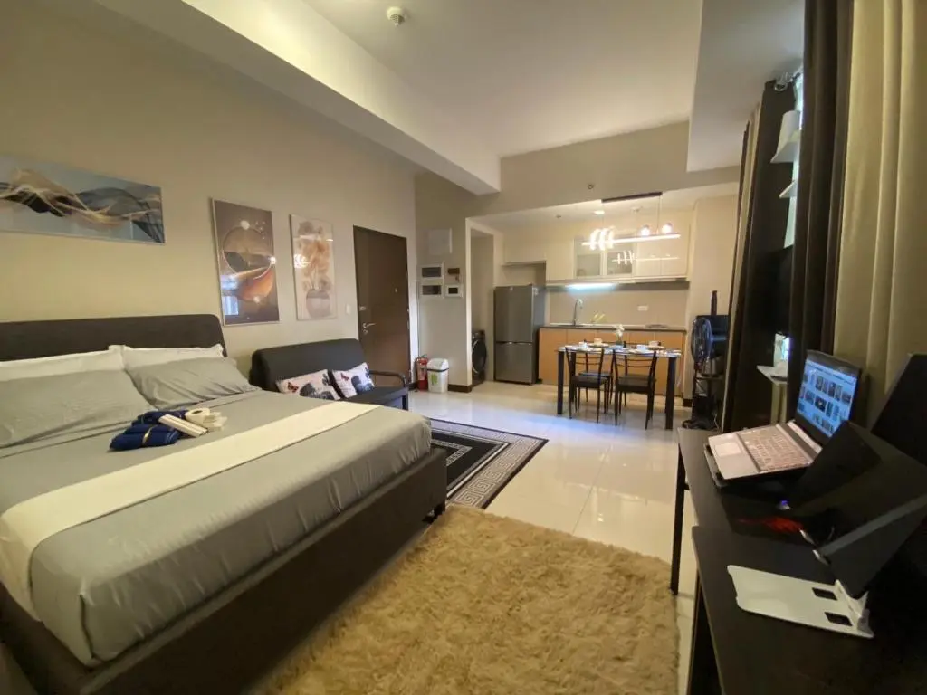 Image of A&G Condotel at 101 Newport across NAIA T3