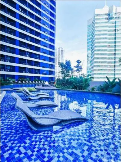Image 3 of AIR Luxury Makati CBD with balcony