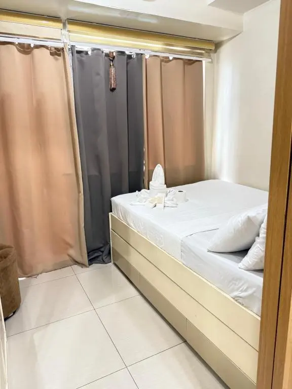 Image of Aiza’s CondoTel in Shell Residences near MOA and NAIA