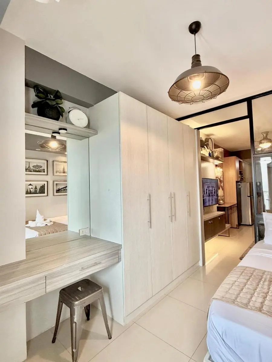 Image 6 of Aiza’s Place in Shell Residences MOA