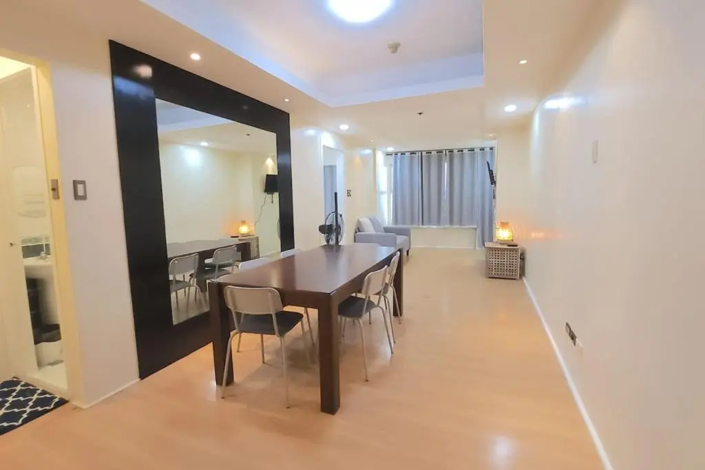 Image of Alpha Grandview Malate Condo 2004