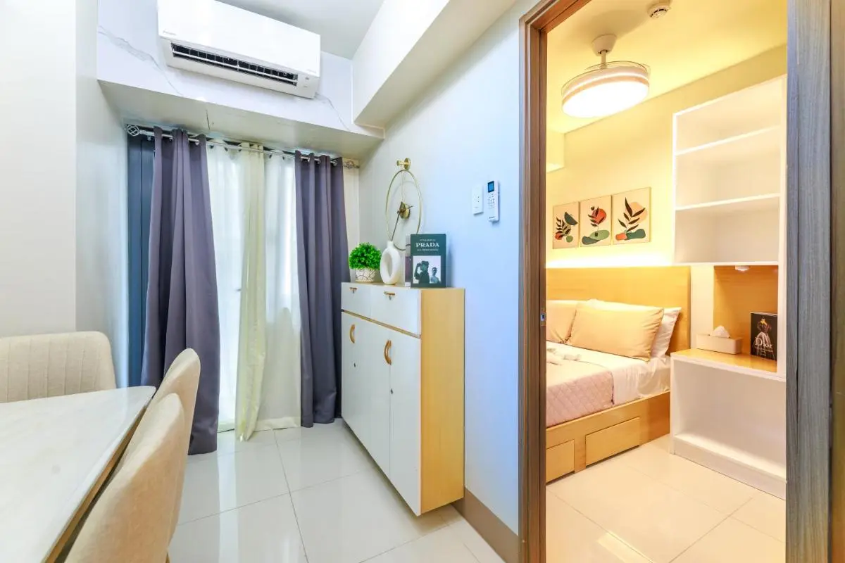 Image 6 of Amazing Condo Unit Shore 3 – walking distance to MOA – Pasay – 2 Beds – with 1 extra bed – with pool access