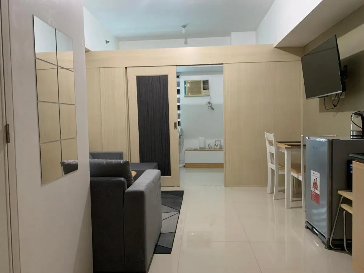 Image 2 of Amazing Condo at SMDC Light Residences Boni Avenue Mandaluyong
