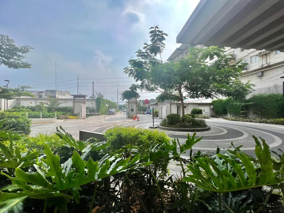 Image 2 of Angels Place The Atherton, Manila Condo Near Airport