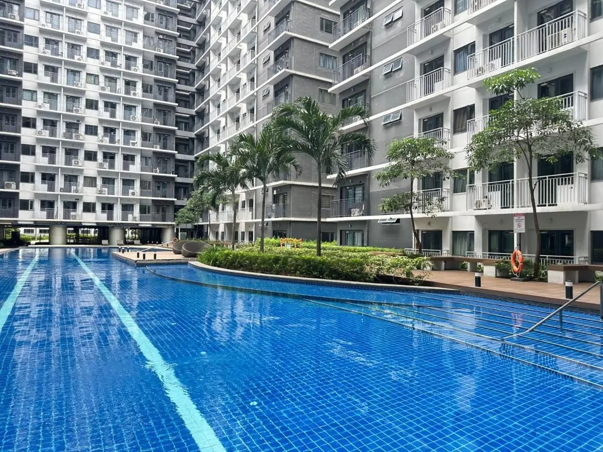 Image 1 of Apartment near MOA & Airport