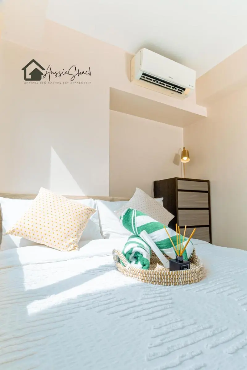 Image 3 of Aussie Shack – 2BR Modern Condo with Skyline View
