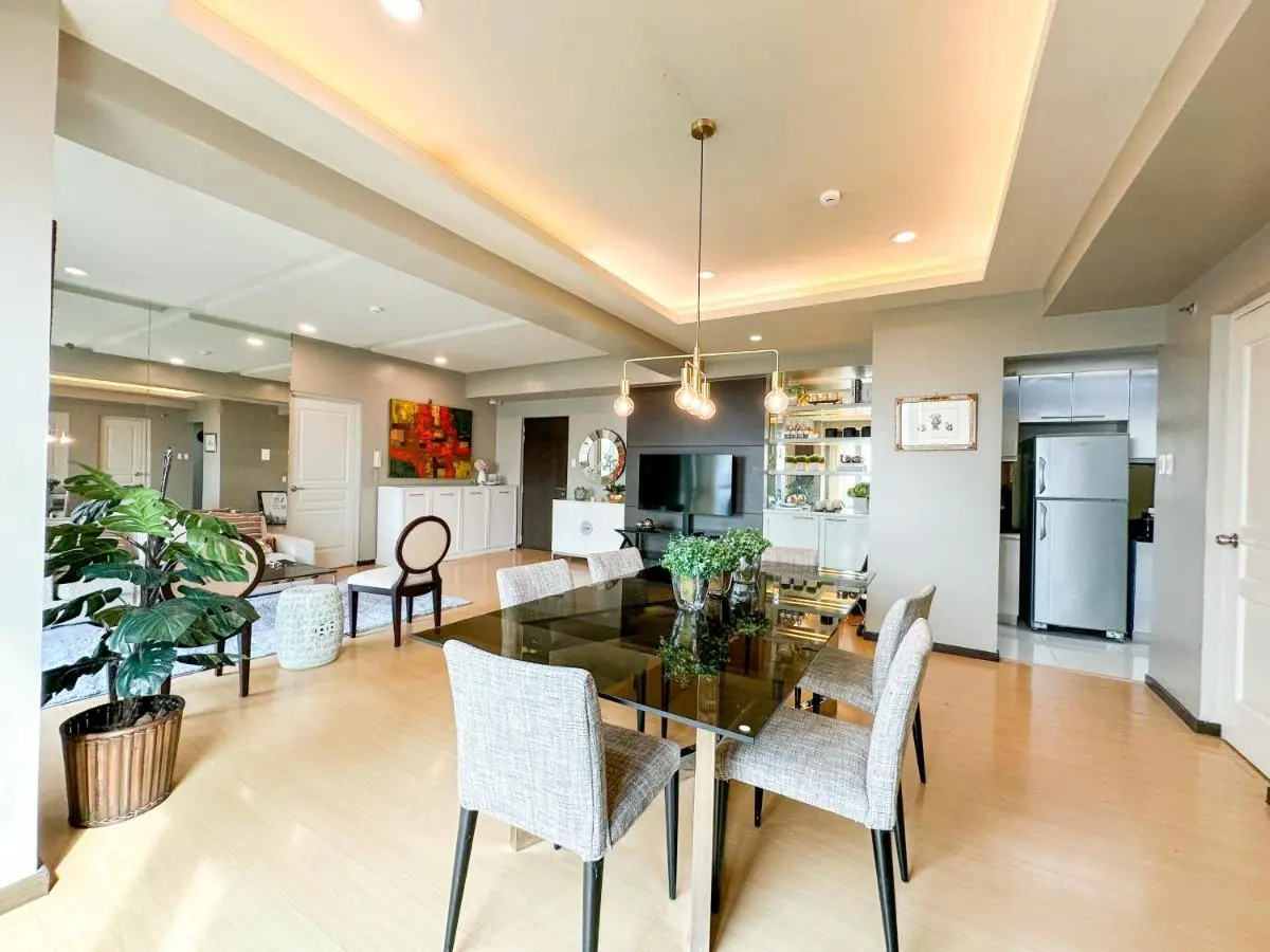 Image 2 of Avant Spacious Sanctuary with the best view in BGC