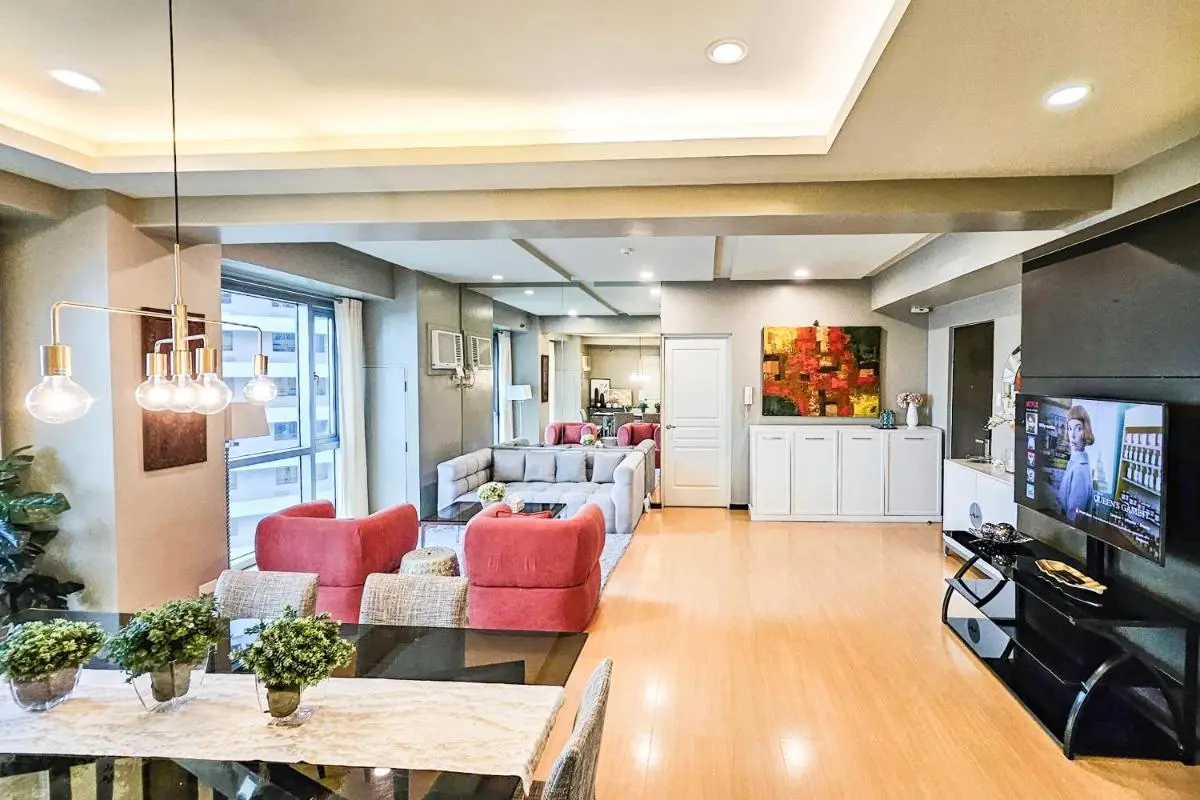 Image 4 of Avant Spacious Sanctuary with the best view in BGC