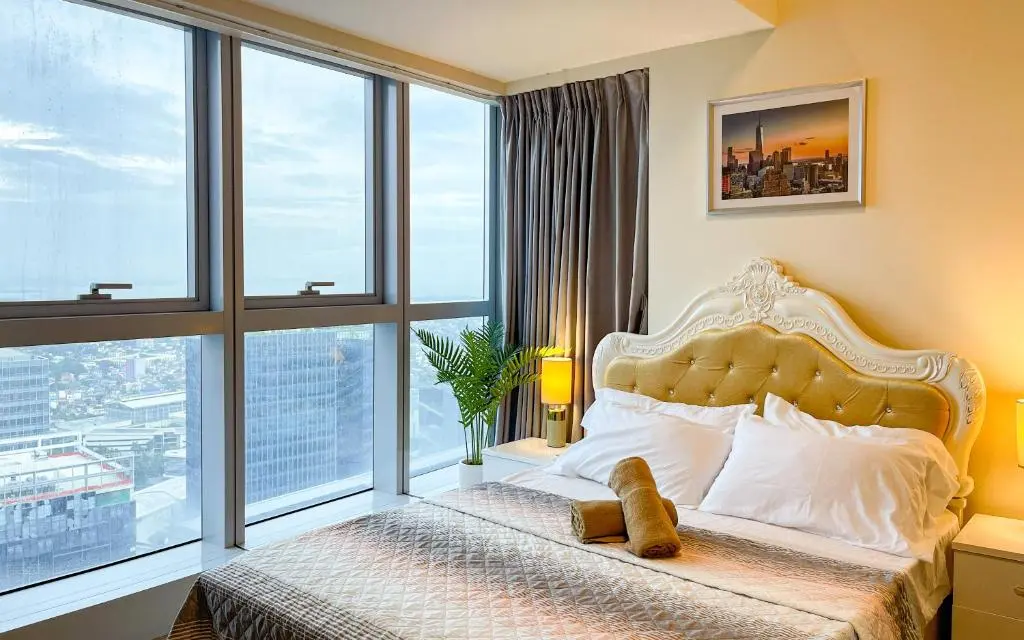 Image of BGC 2BR Uptown Parksuites with PS4 43
