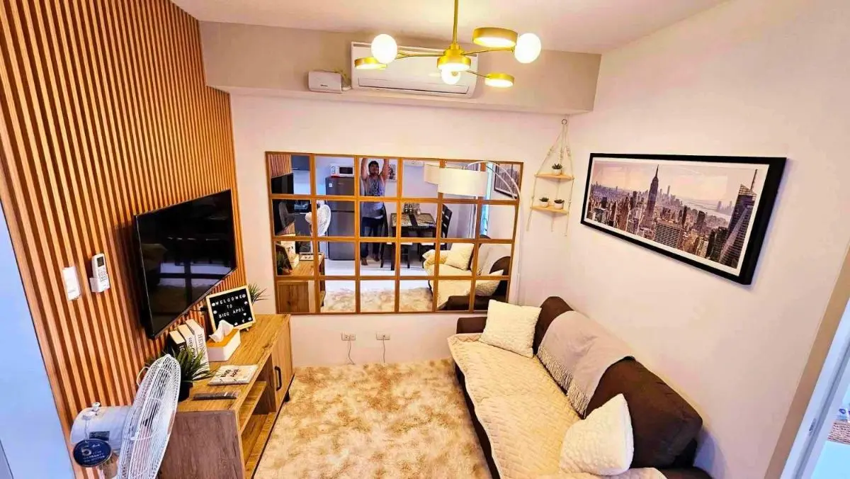 Image 2 of Bigg Apol Suite