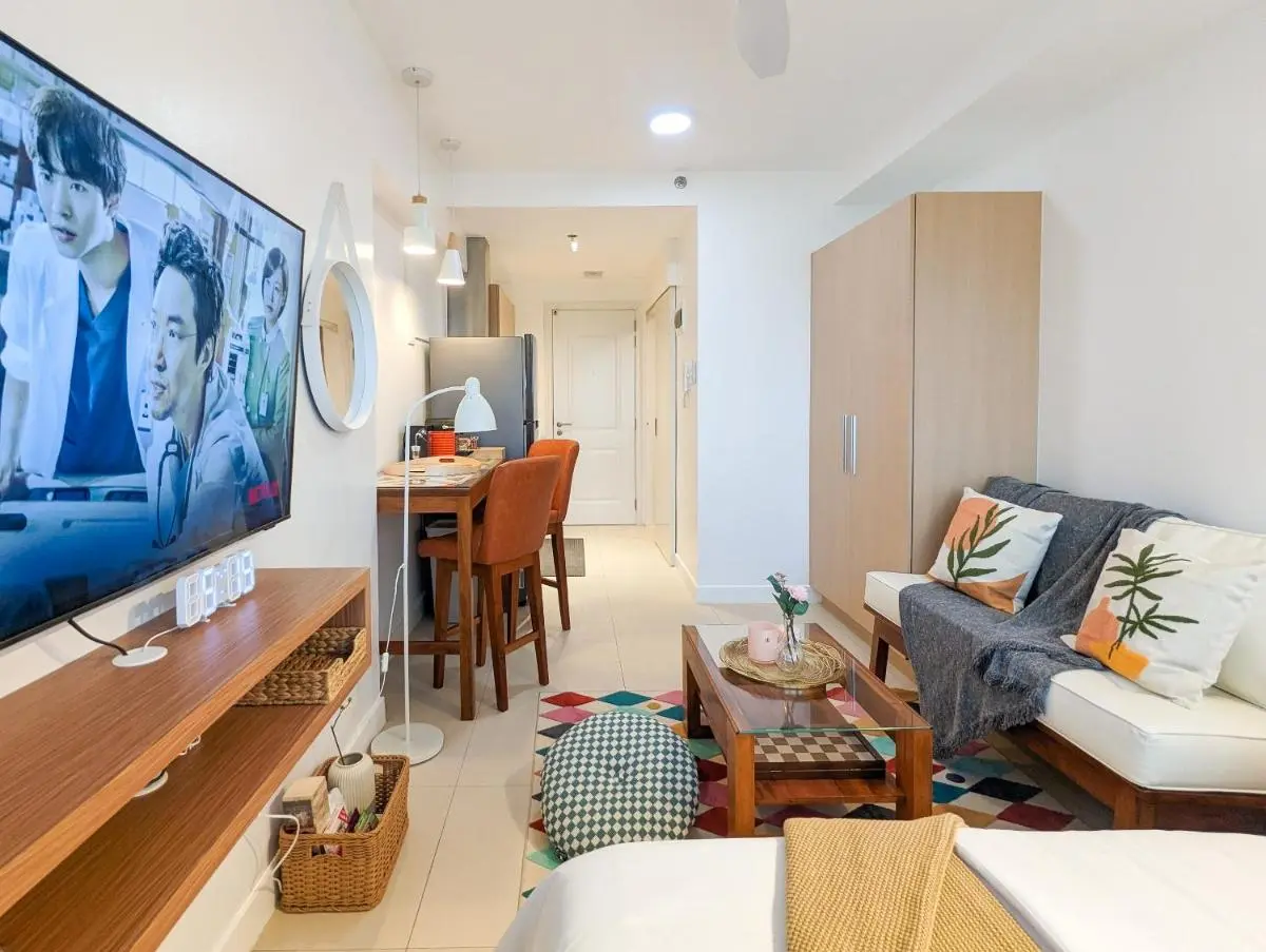 Image 5 of Bright & Cozy Studio Condo in Commonwealth, UP Diliman