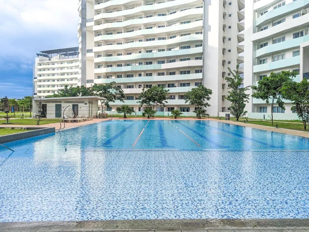 Image 2 of Bright & Stylish Studio Condo in Commonwealth, UP Diliman
