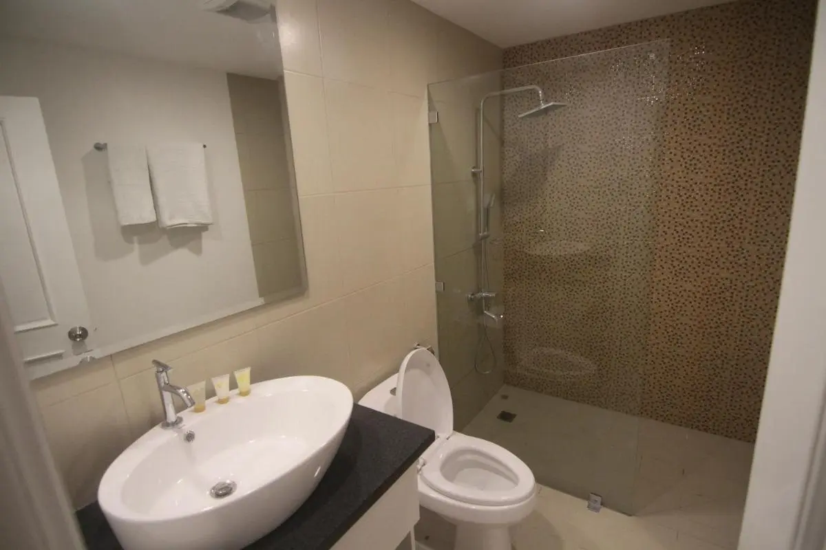 Image 2 of Bryan Condo Suites Makati near Airport
