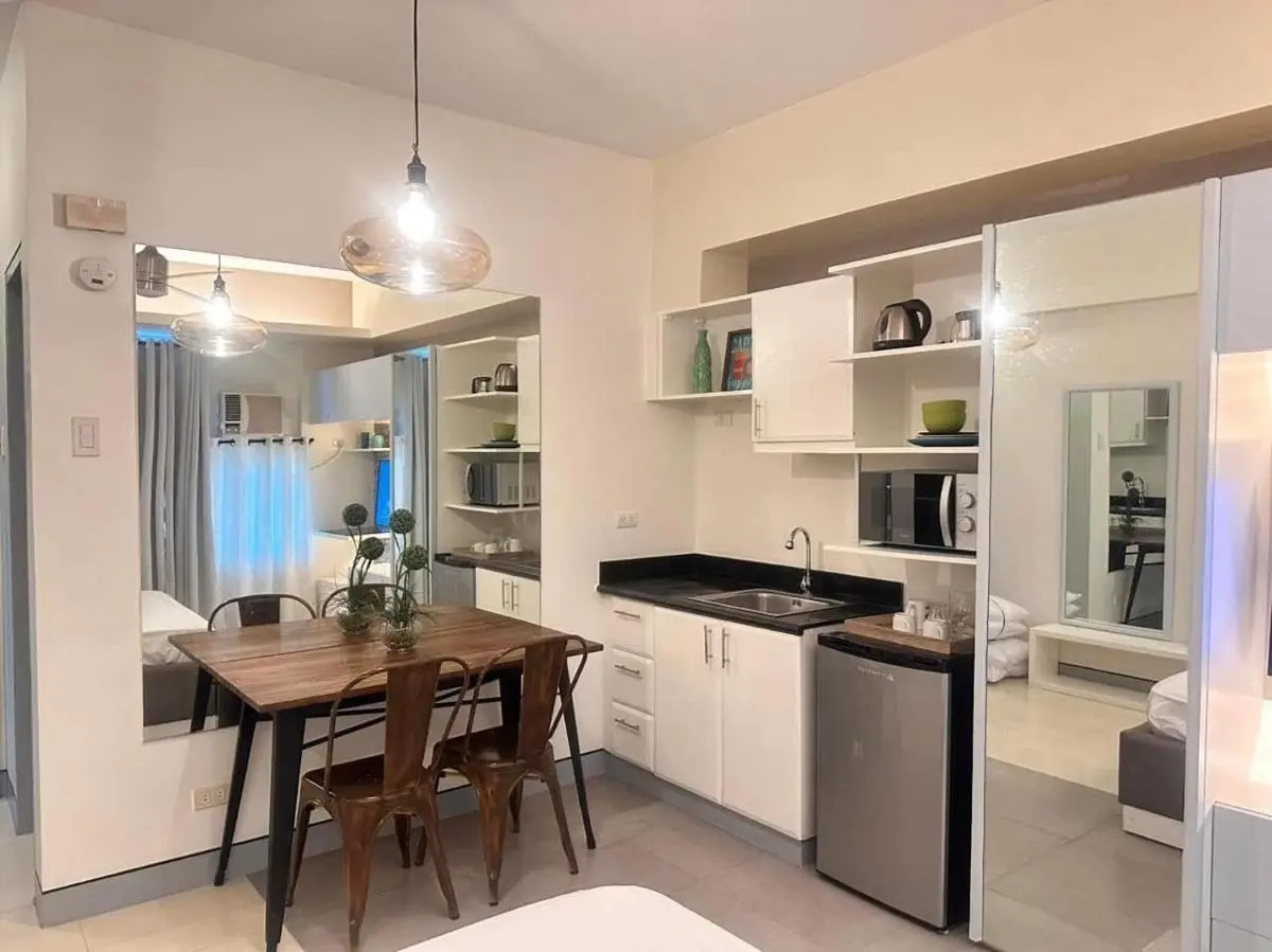 Image 4 of COZY COVE at Stamford Executive Residences