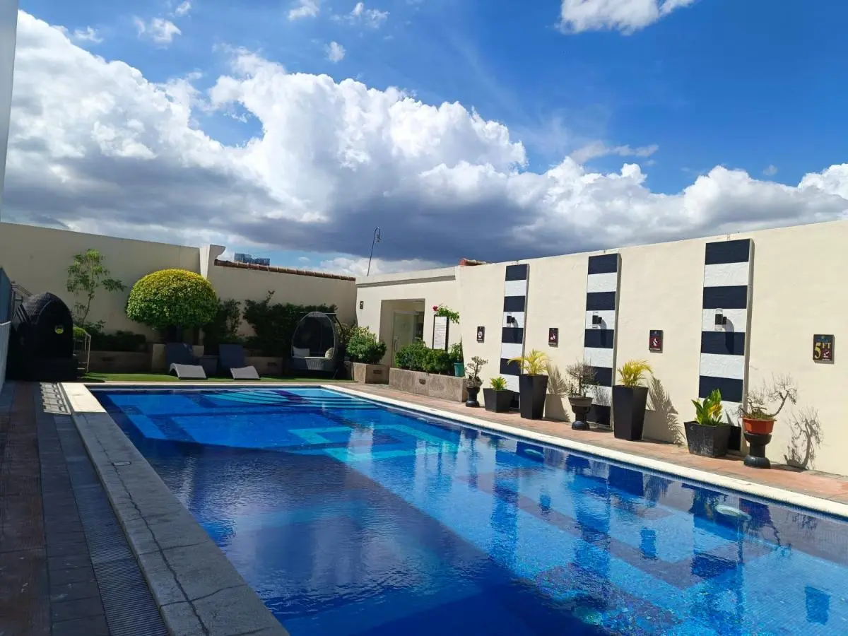 Image 2 of COZY COVE at Stamford Executive Residences
