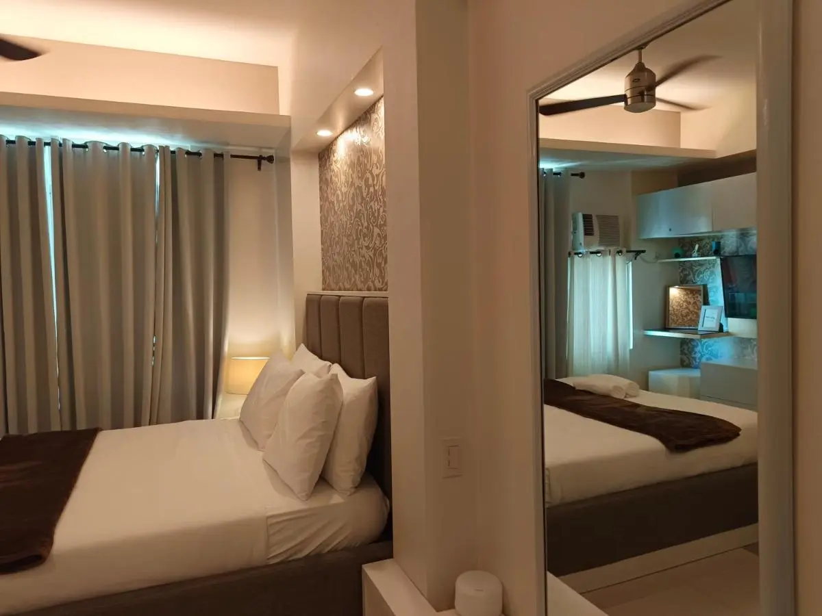 Image 1 of COZY COVE at Stamford Executive Residences