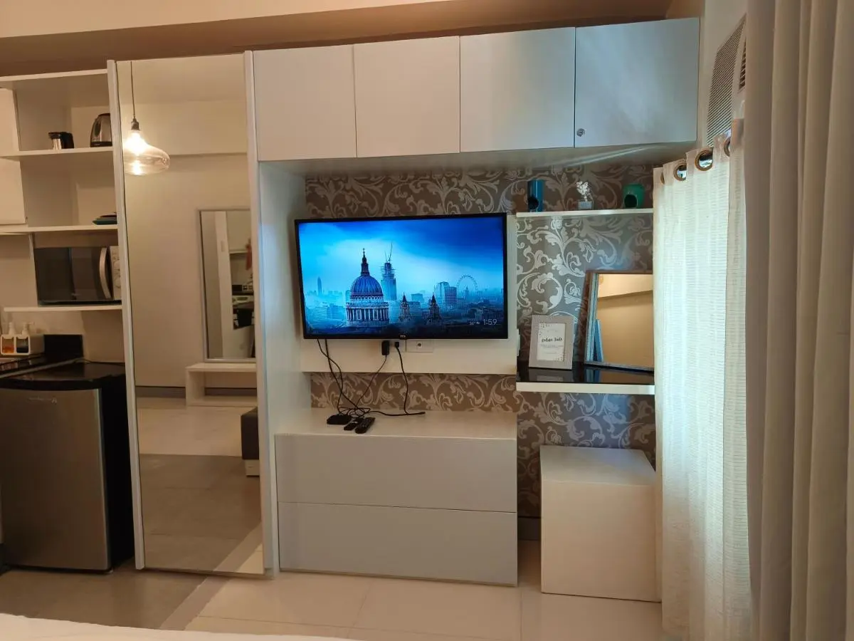 Image 5 of COZY COVE at Stamford Executive Residences