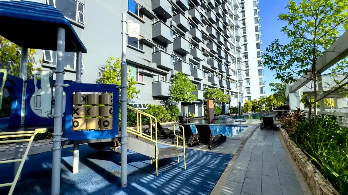 Image 6 of CYLOS PLACE Manhattan CUBAO 2BR WITH BALCONY