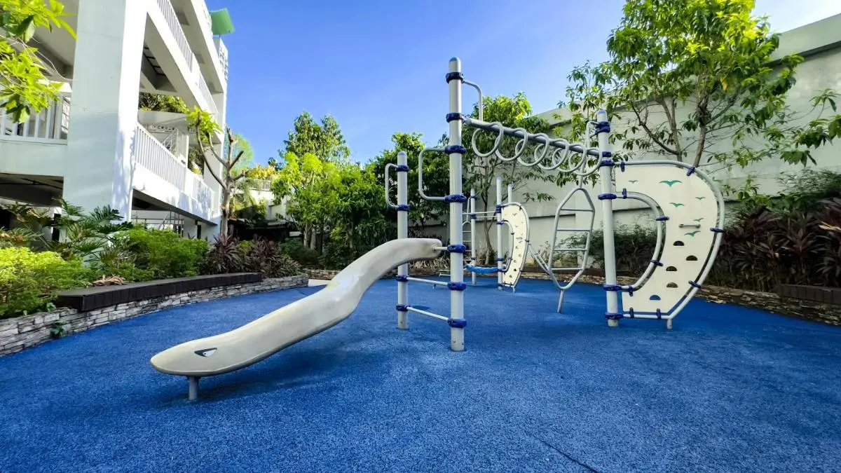 Image 5 of CYLOS PLACE Manhattan CUBAO 2BR WITH BALCONY