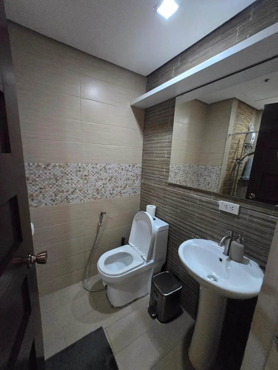 Image 4 of Central BGC – Spacious Modern 2 bedrooms 2 bathrooms with Balcony