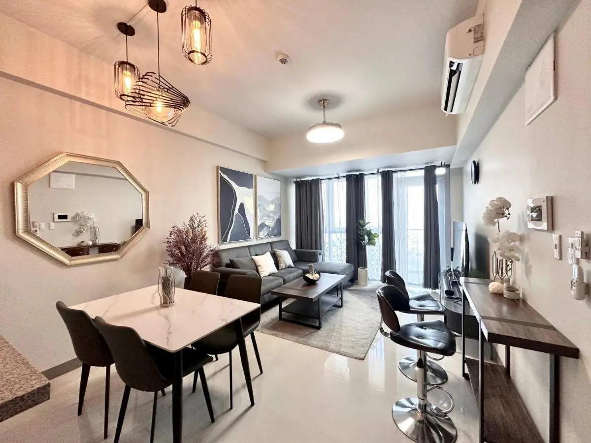 Image 5 of City Lights Apartment in BGC